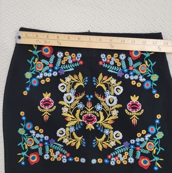 Shein Black Mini Skirt Size Small High Waist Colorful Embroidery - Picture 7 of 14
